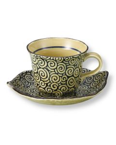 TASSE À CAFÉ ET SOUCOUPE EN Faïence De Mino À Motif Arabesque