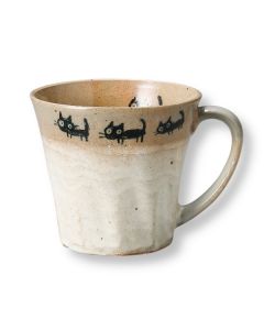 TASSE EN MINO WARE CHAT NOIR EN MARCHE 